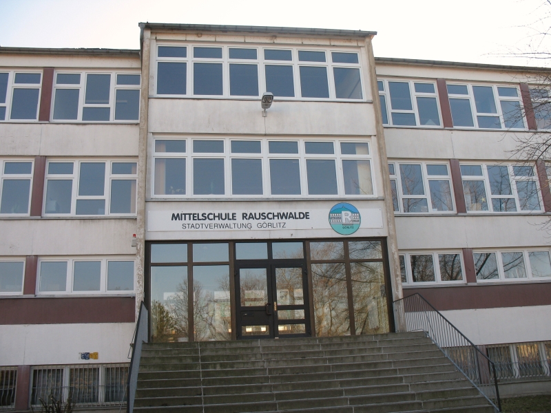 Datei:Mittelschule Rauschwalde.jpg