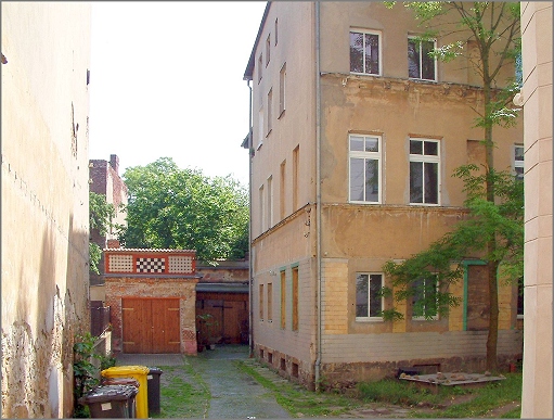 Datei:Wilde Schützenstraße Hinterhaus.jpg