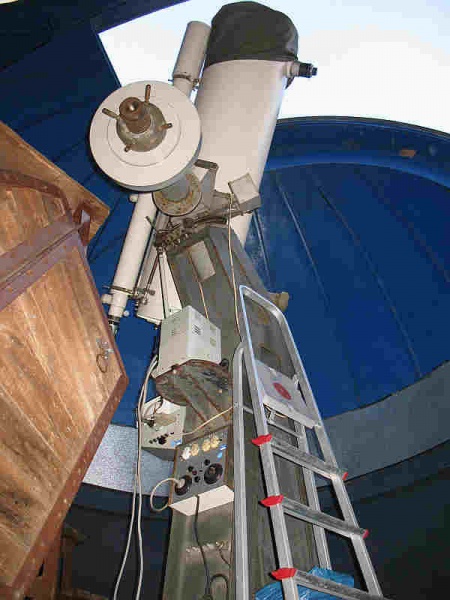 Datei:Sternwarte Teleskop1.jpg